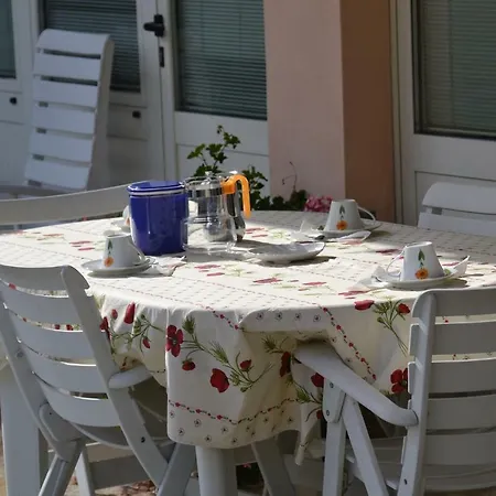 Iseolakerental - Belvedere Daire Riva di Solto